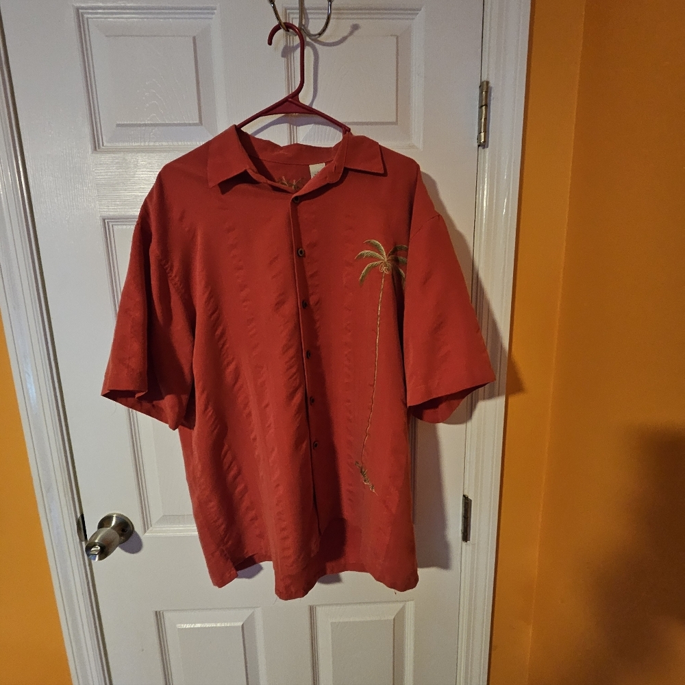 BAMBOO Cay Red Casual Shirt with Palm Design Mens Size LG